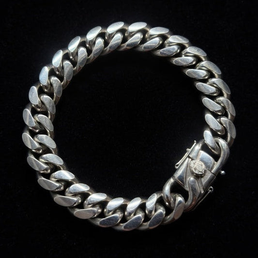 Miami Cuban Silver chain on a black background